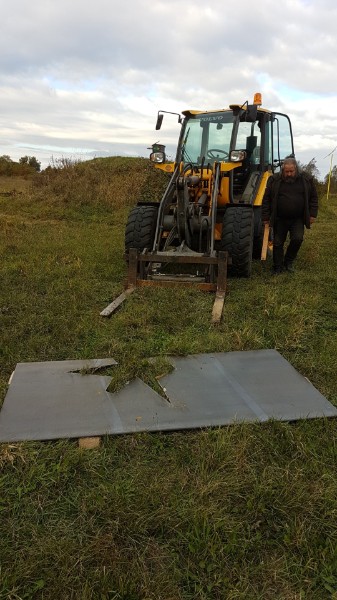 die Metallplatten die Metallplatten